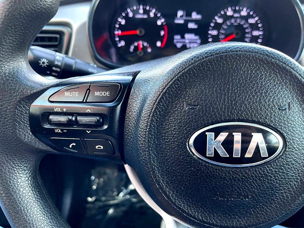 Used 2019 Kia Rio LX image 24
