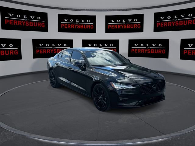 Used 2024 Volvo S60 B5 Plus image 2