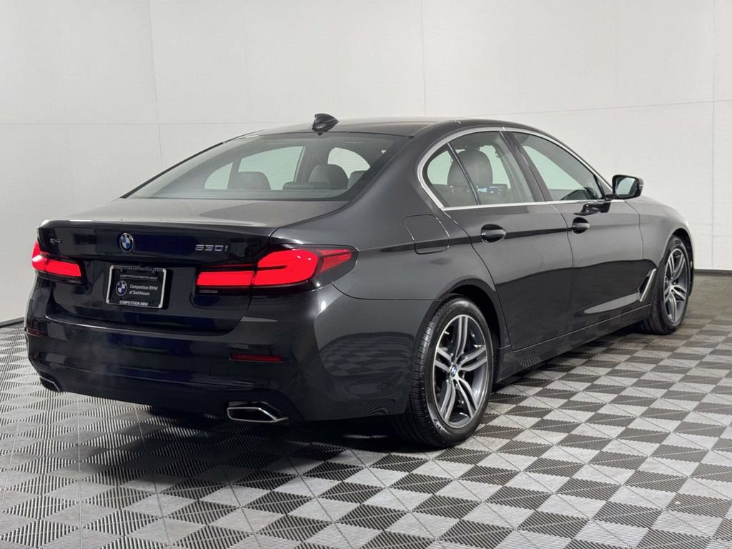 Used 2023 BMW 530i xDrive w/ Premium Package AWD/4WD image 10