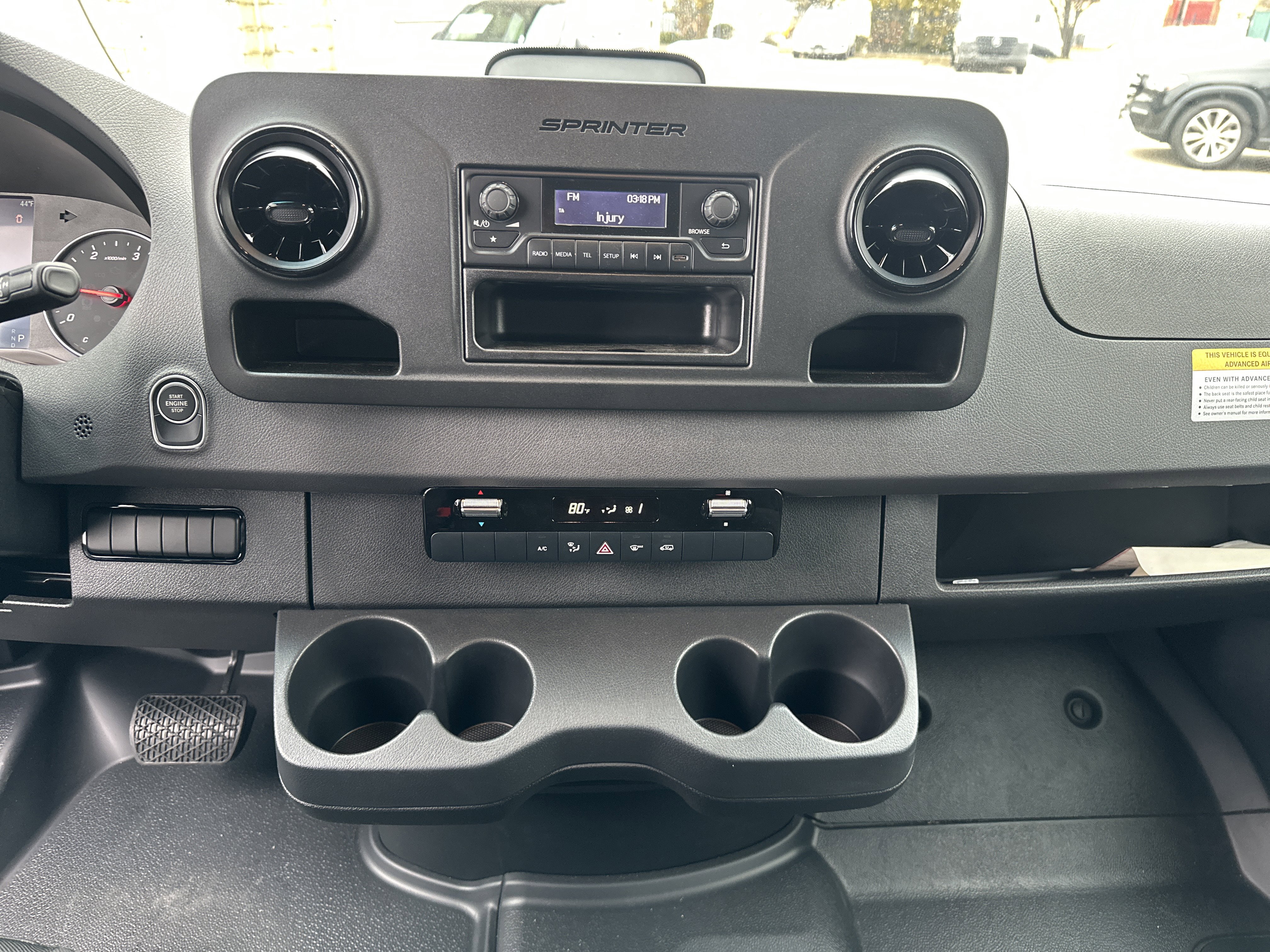 Used 2025 Mercedes-Benz Sprinter 2500 image 21