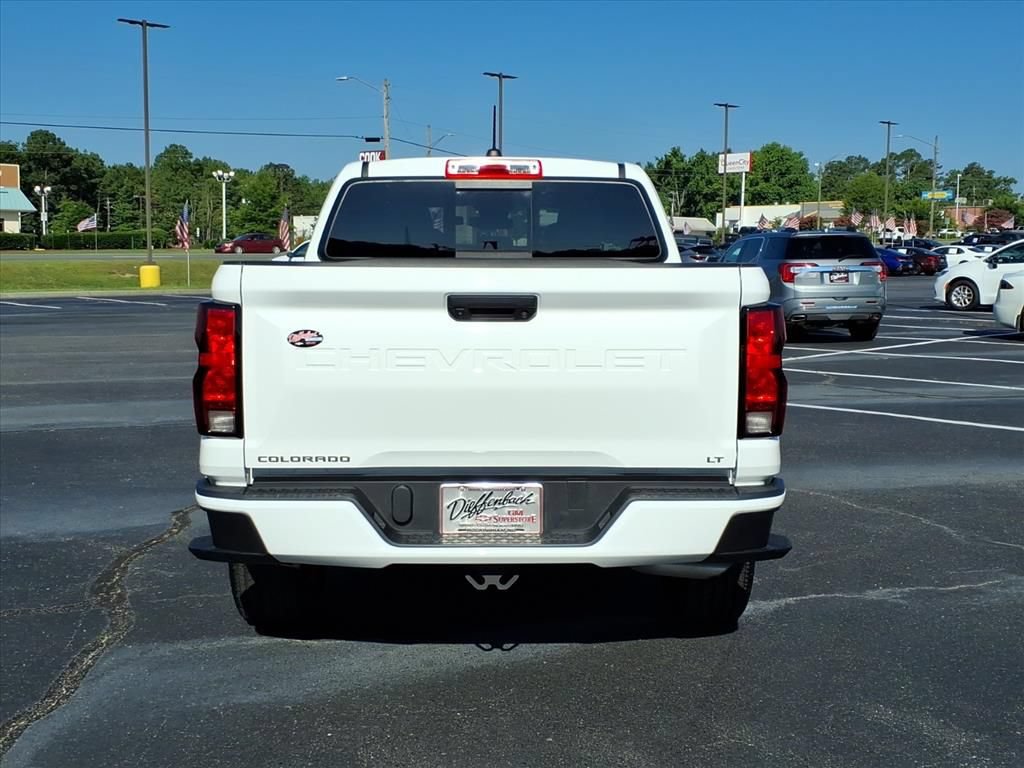Used 2024 Chevrolet Colorado LT w/ LT Convenience Package RWD image 16
