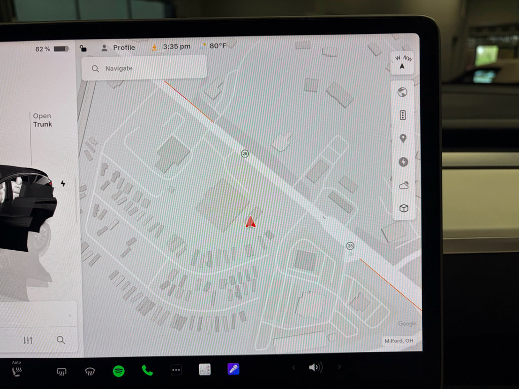 Used 2022 Tesla Model Y Long Range image 12