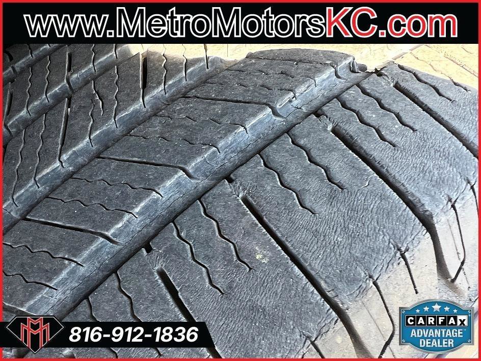 Used 2010 Chevrolet Equinox LS FWD image 12