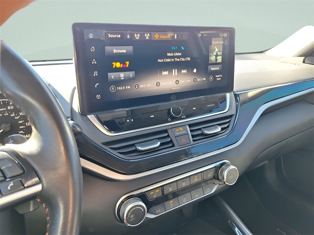 Used 2023 Nissan Altima 2.5 SR w/ SR Premium Package image 13