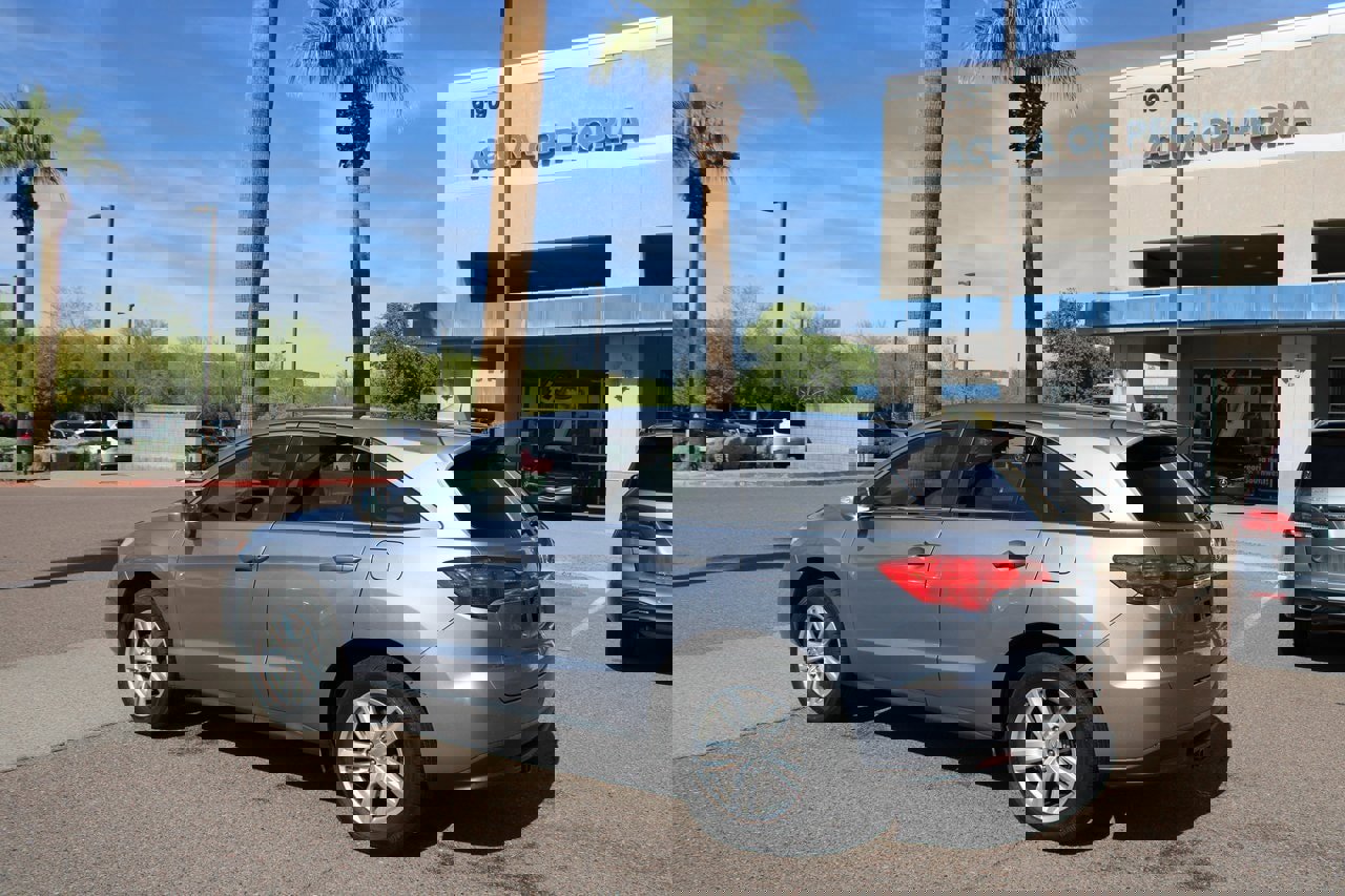 Used 2014 Acura RDX AWD w/ Technology Package image 3