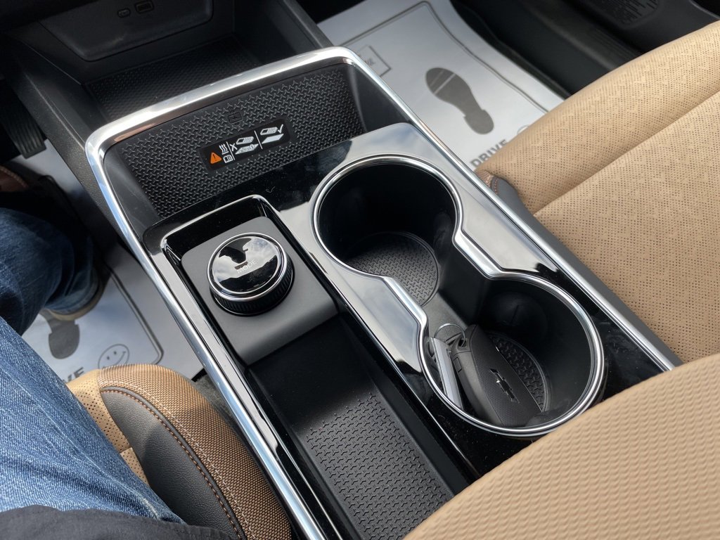 New 2026 Chevrolet Equinox ACTIV w/ Convenience Package III image 9