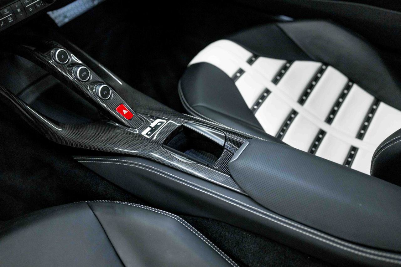 Used 2018 Ferrari 812 Superfast RWD image 55