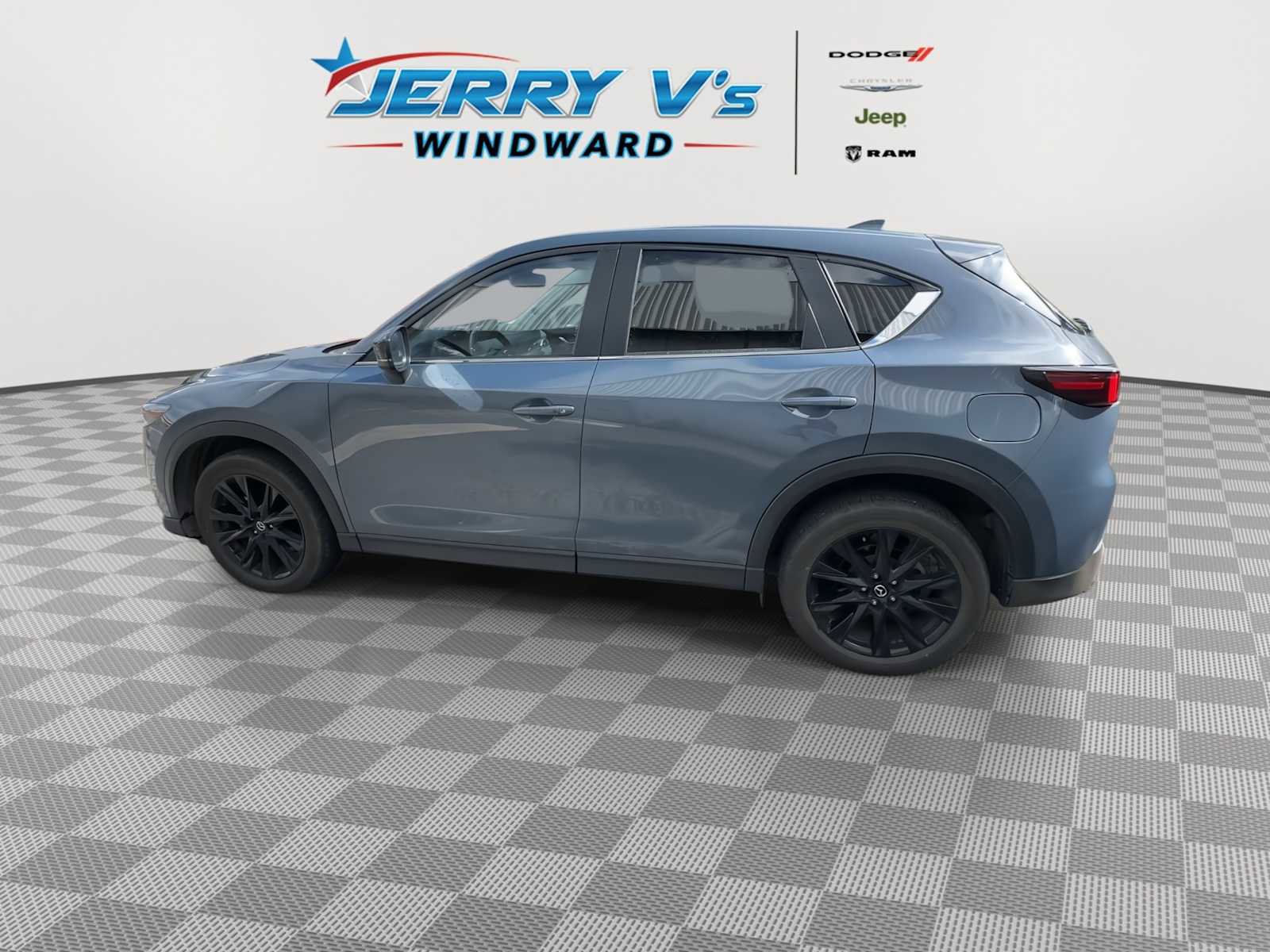 Used 2024 MAZDA CX-5 Carbon Edition image 5