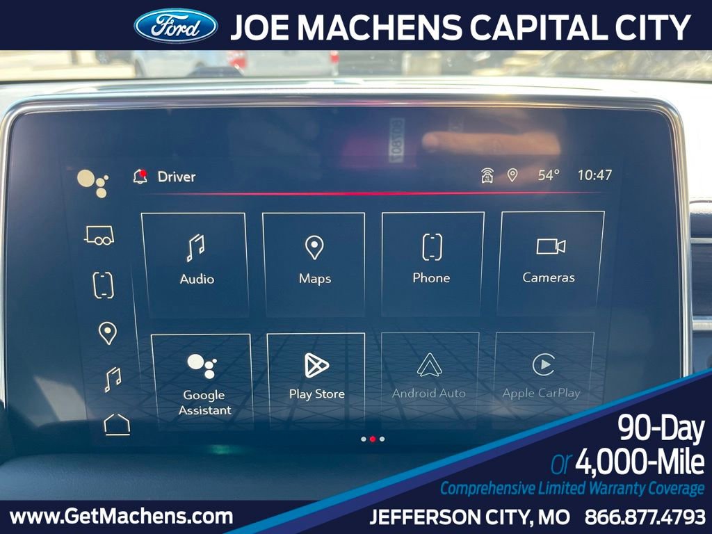 Used 2024 GMC Yukon SLT w/ SLT Luxury Package image 15