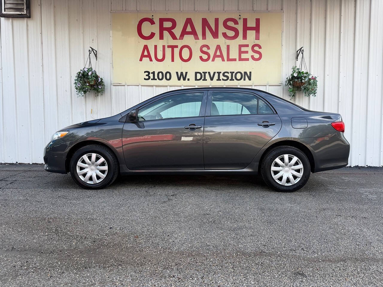 Used 2010 Toyota Corolla LE FWD image 6