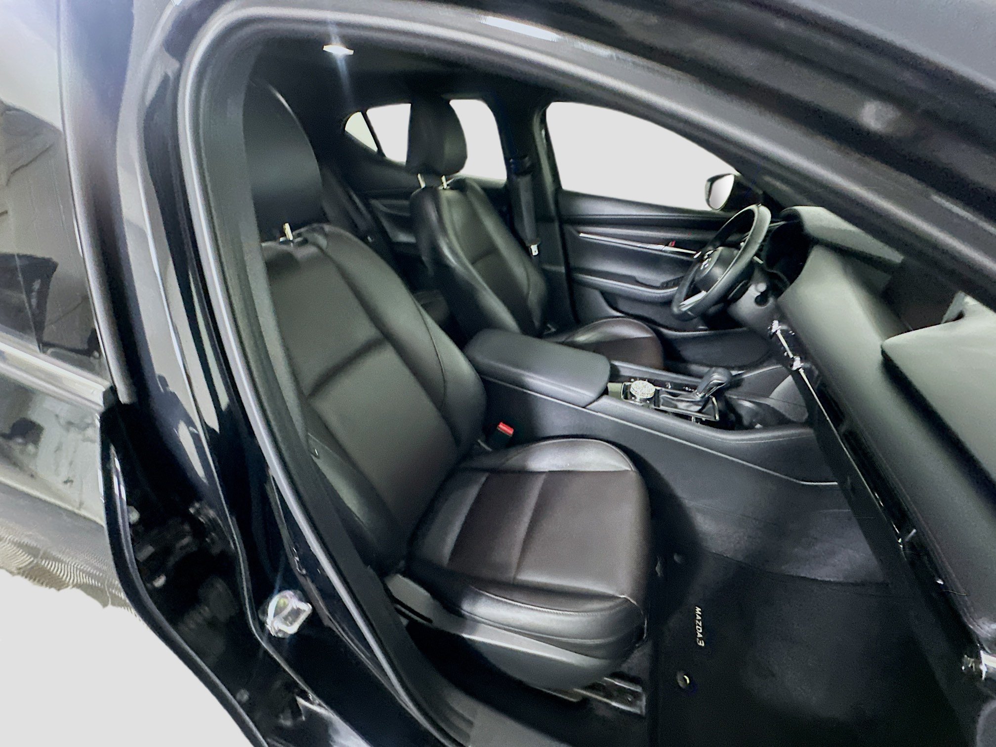 Used 2022 MAZDA MAZDA3 s FWD image 27