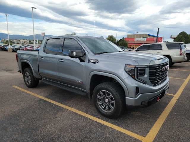 Used 2024 GMC Sierra 1500 AT4 w/ Technology Package AWD/4WD image 3