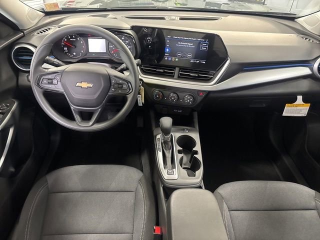 New 2026 Chevrolet Trax LS w/ LS Convenience Package FWD image 21