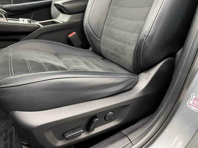 Used 2024 Mitsubishi Outlander SE image 33