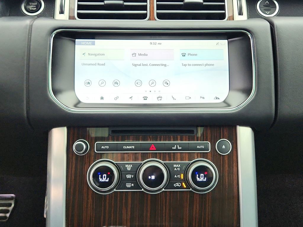 Used 2017 Land Rover Range Rover Supercharged AWD/4WD image 18