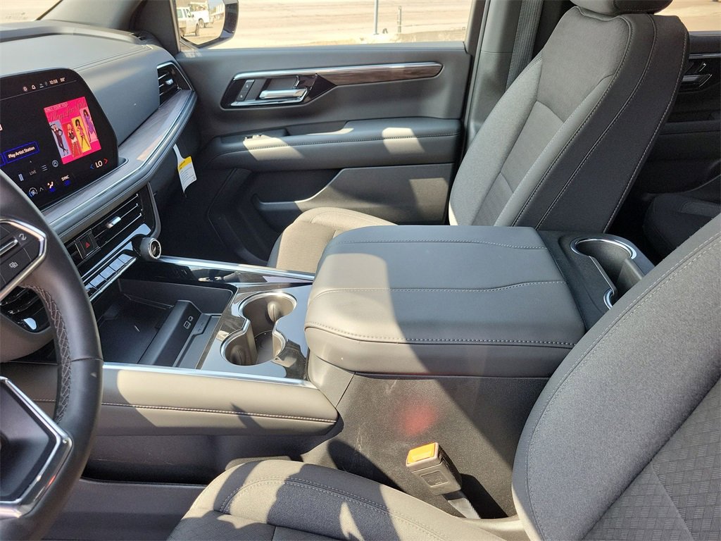 Used 2025 Chevrolet Tahoe LS image 21