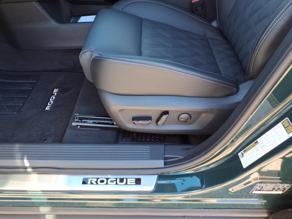 New 2026 Nissan Rogue Platinum AWD/4WD image 7