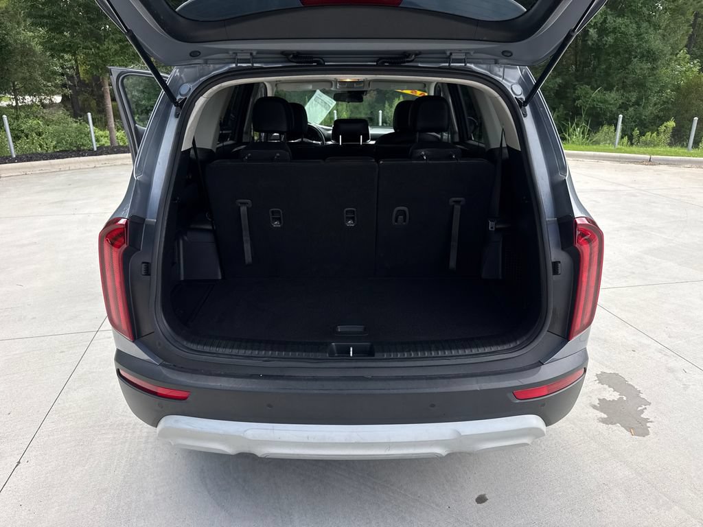 Used 2020 Kia Telluride LX FWD image 32