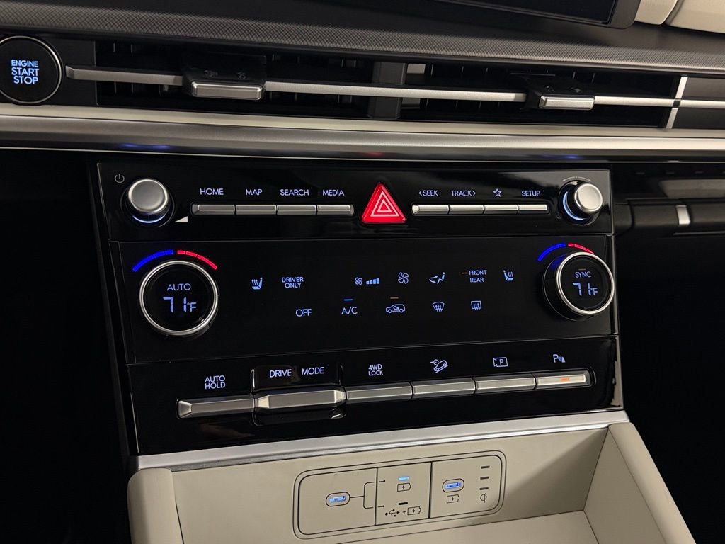 Used 2026 Hyundai Santa Fe SEL image 17