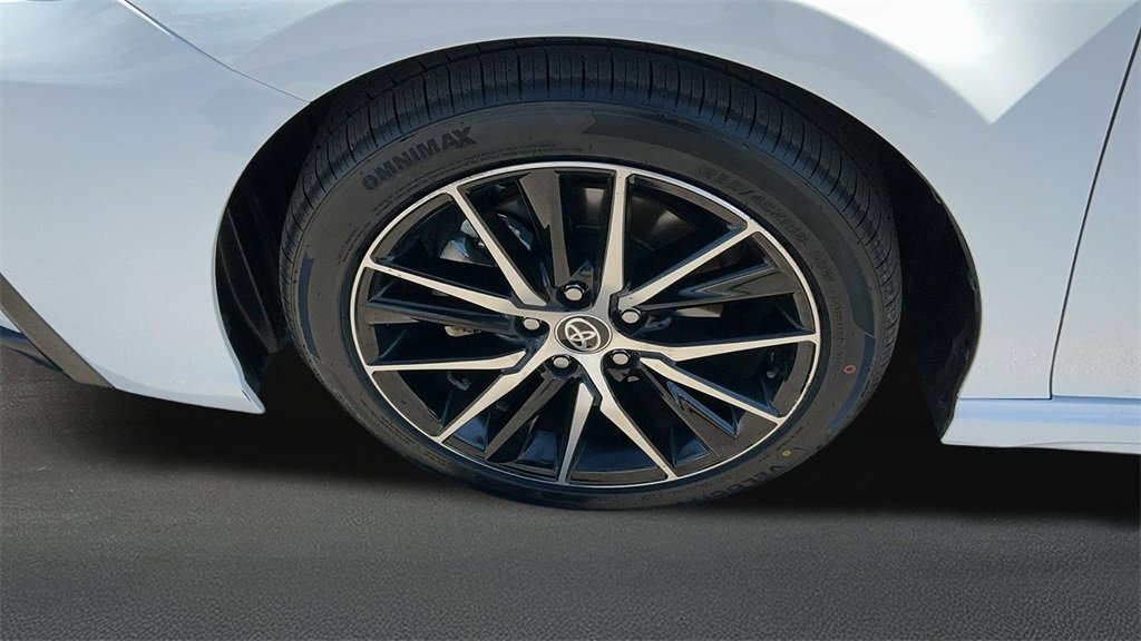 Used 2024 Toyota Camry SE w/ Audio Upgrade Package image 19
