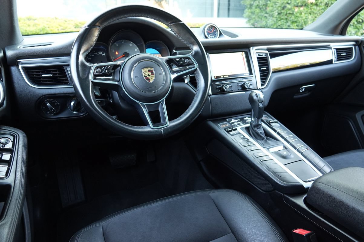 Used 2016 Porsche Macan S AWD/4WD image 5