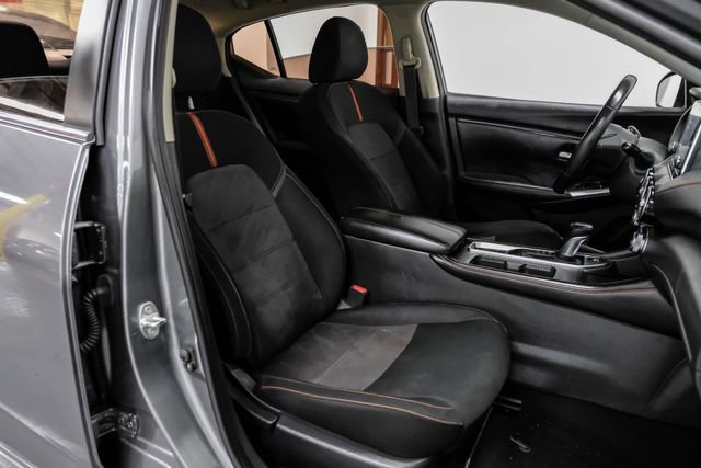 Used 2020 Nissan Sentra SR w/ Lighting Package image 32