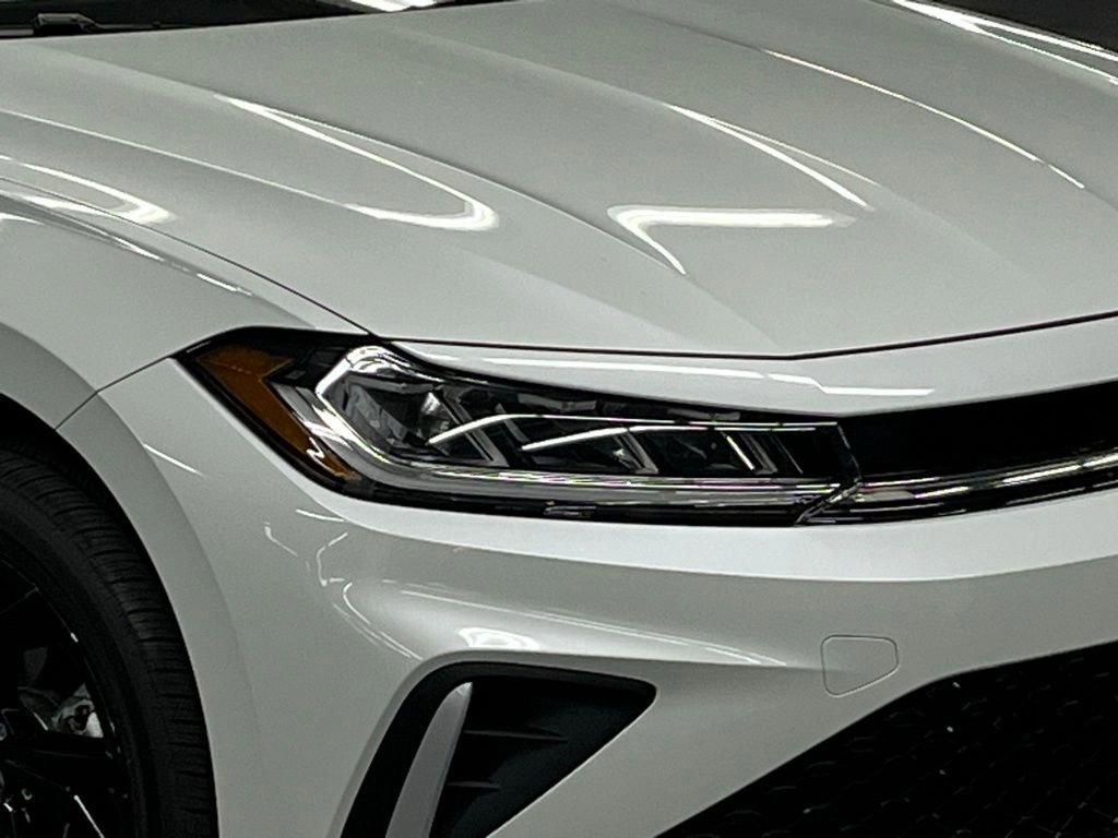 New 2026 Volkswagen Jetta SE FWD image 39