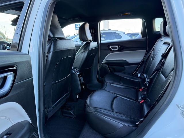 Used 2024 Jeep Compass Limited image 28