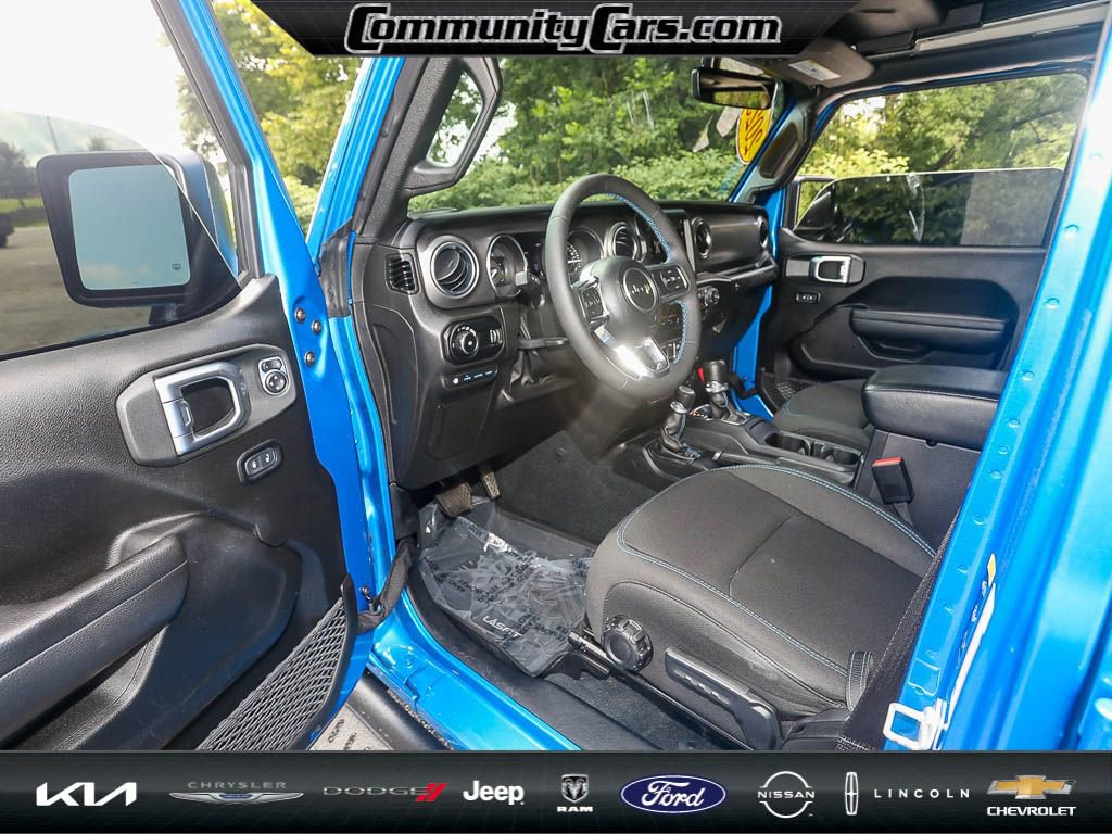 Used 2023 Jeep Wrangler Unlimited Rubicon 4xe image 11