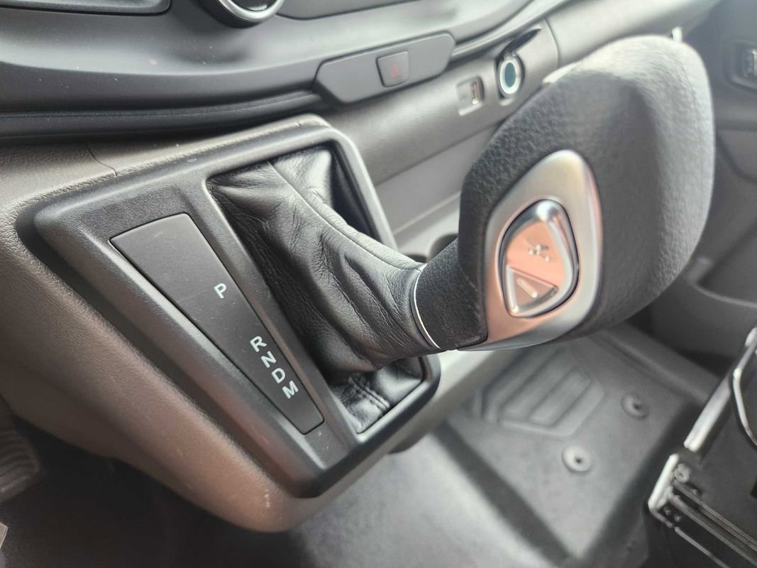 Used 2025 Ford Transit 250 148 Medium Roof Extended AWD image 40