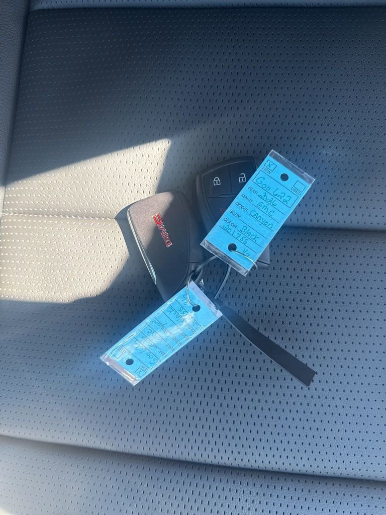 New 2026 GMC Canyon Denali image 38