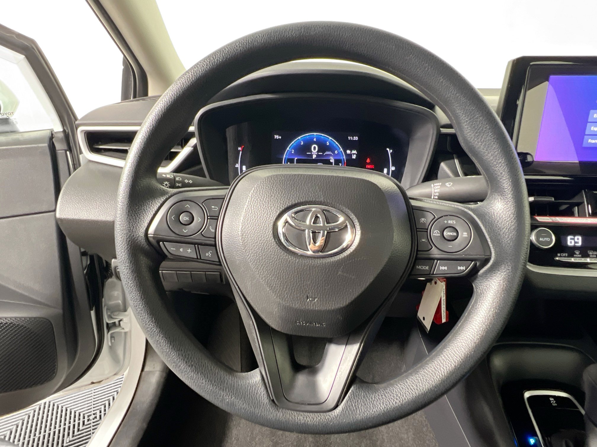 Used 2026 Toyota Corolla LE FWD image 16