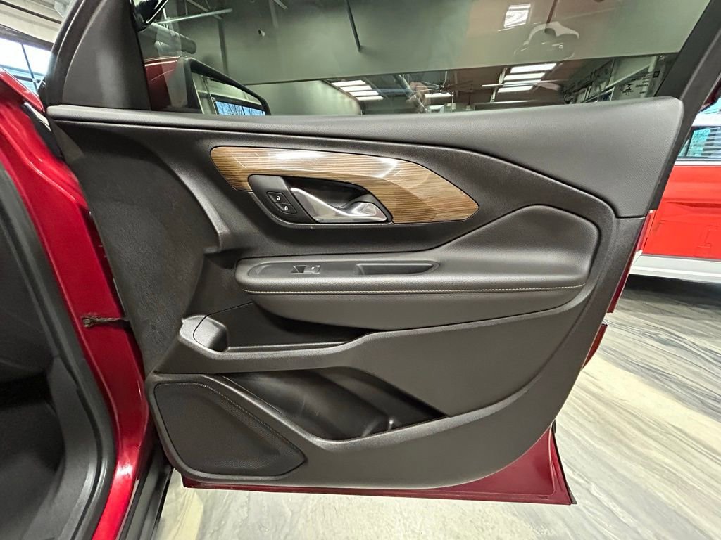 Used 2019 GMC Terrain SLE image 35