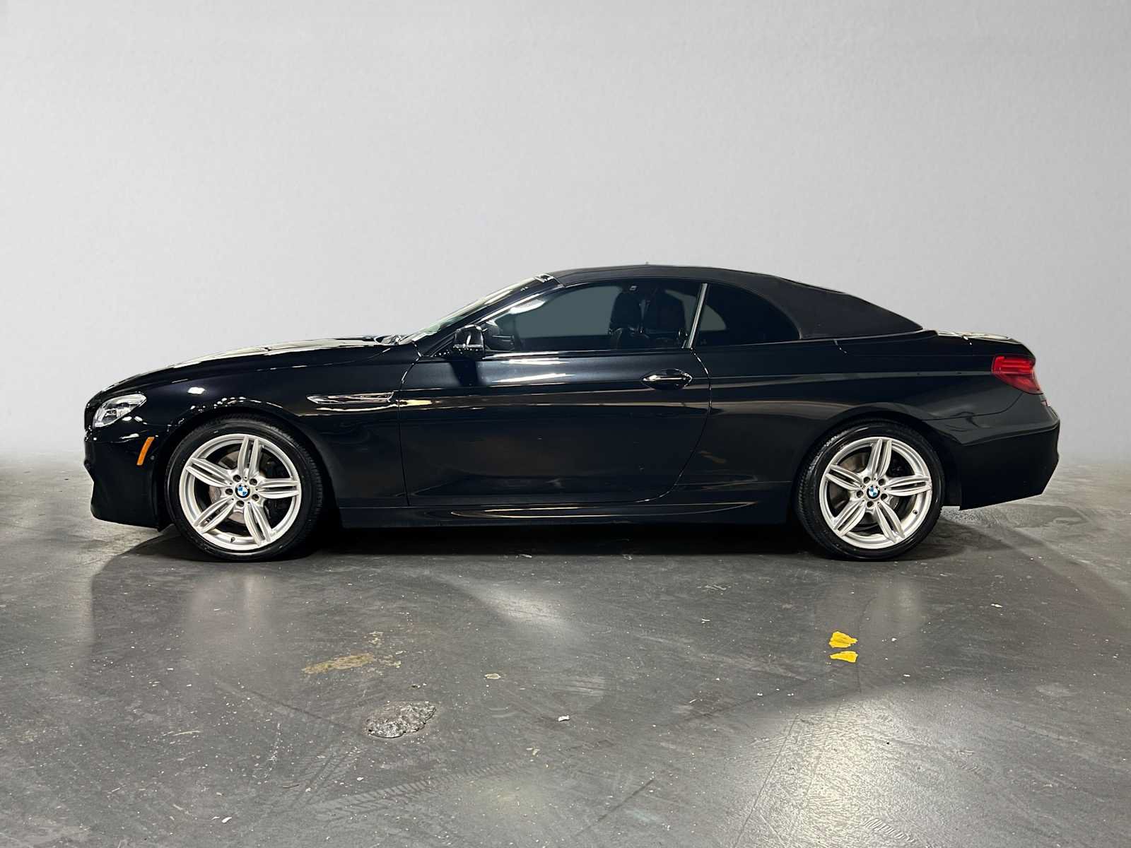 Used 2016 BMW 640i Convertible RWD image 6