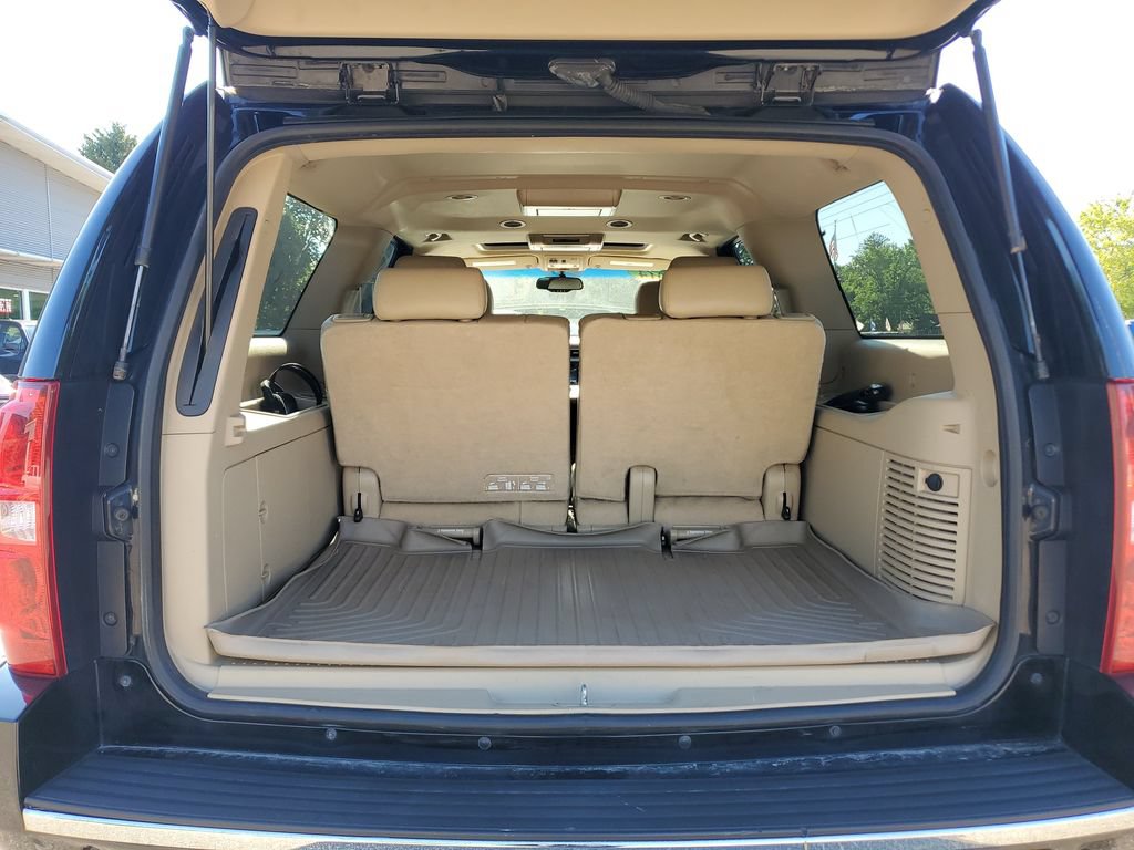 Used 2014 Chevrolet Suburban LTZ AWD/4WD image 8