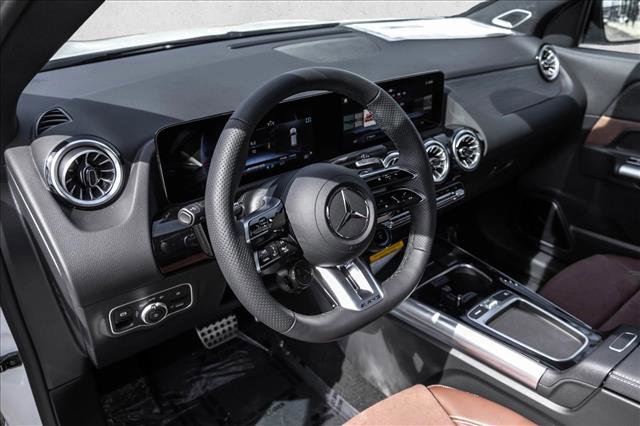 New 2026 Mercedes-Benz GLA 35 AMG 4MATIC image 10
