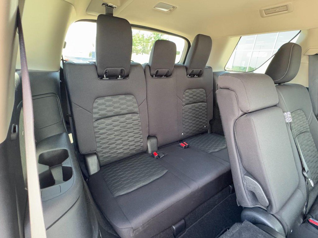 Used 2023 Nissan Pathfinder SV AWD/4WD image 14