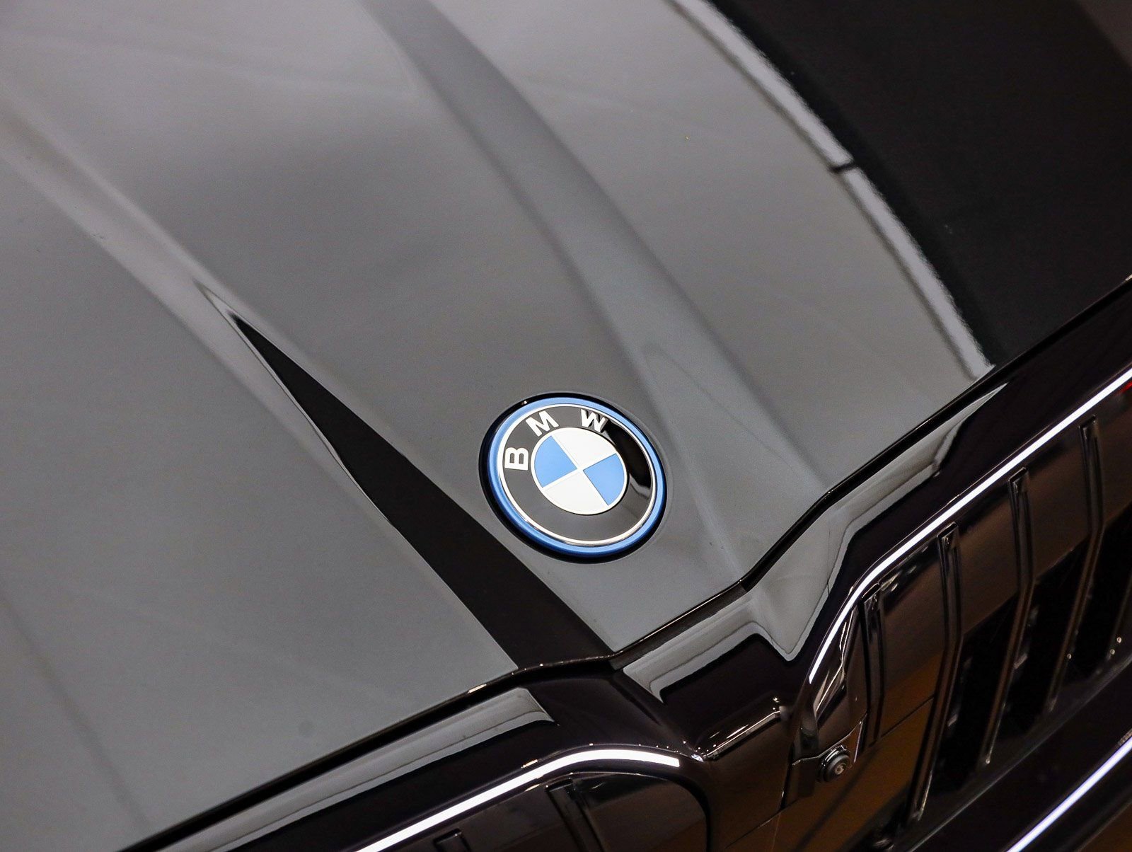 New 2026 BMW i5 eDrive40 w/ M Sport Package AWD/4WD image 6