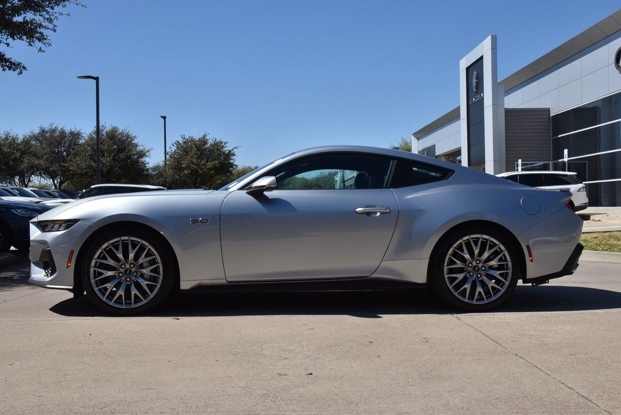 Certified 2025 Ford Mustang GT Premium image 12