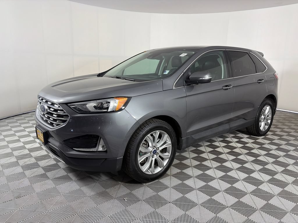 Certified 2022 Ford Edge Titanium AWD/4WD image 3