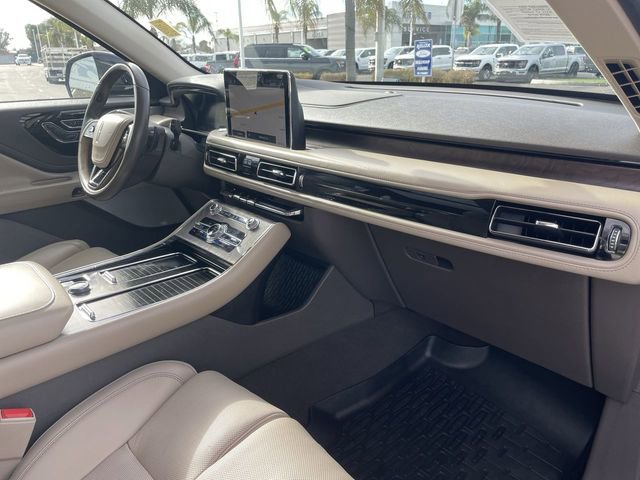 Used 2020 Lincoln Aviator Grand Touring w/ Equipment Group 302A image 30