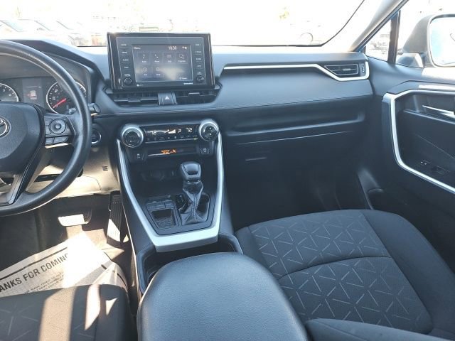 Used 2021 Toyota RAV4 XLE image 14