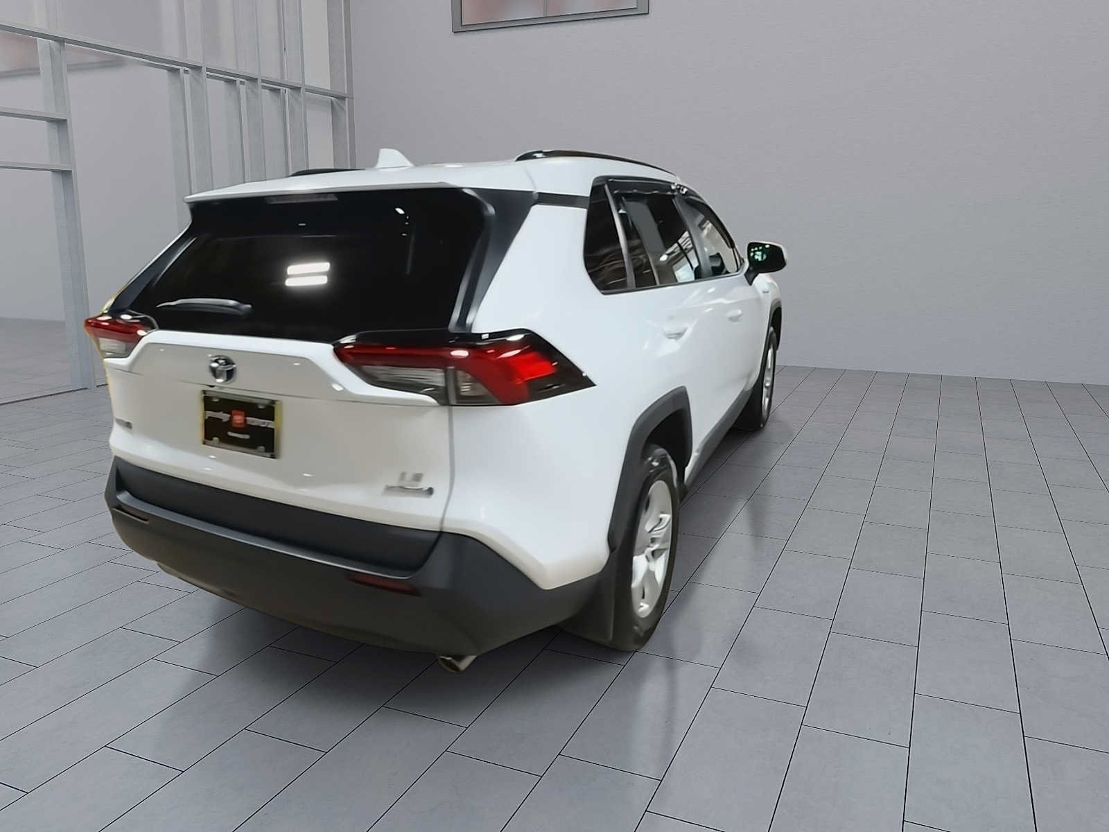 Used 2020 Toyota RAV4 LE w/ Carpet Mat Package AWD/4WD image 8