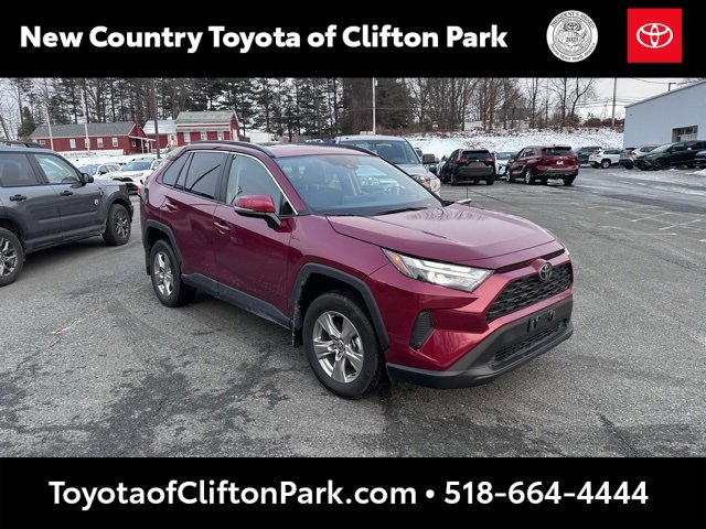 Used 2023 Toyota RAV4 XLE image 1