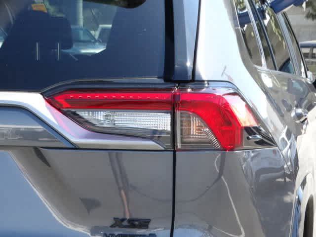 Used 2023 Toyota RAV4 XSE AWD/4WD image 13