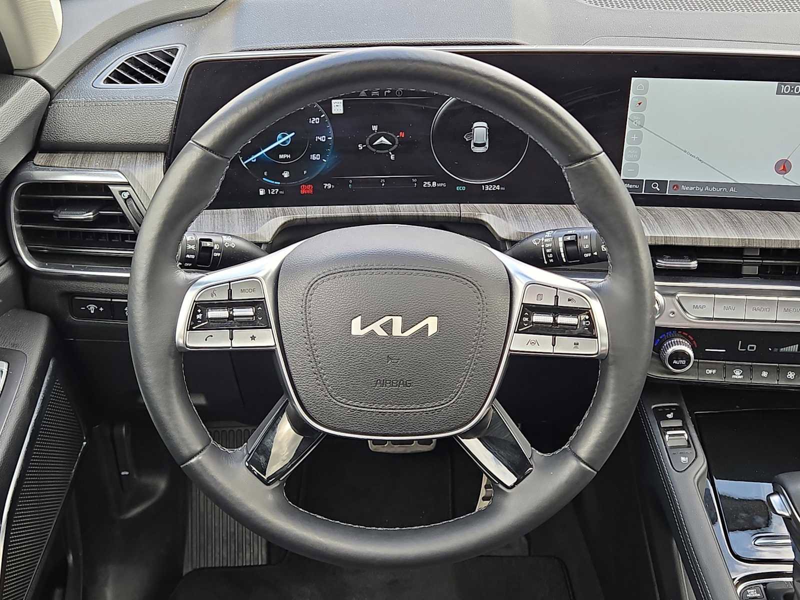 Used 2024 Kia Telluride SX w/ Towing Package image 37