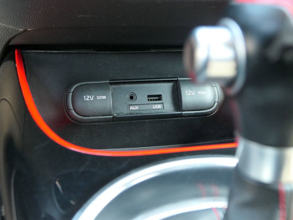 Used 2014 Kia Soul + FWD image 25