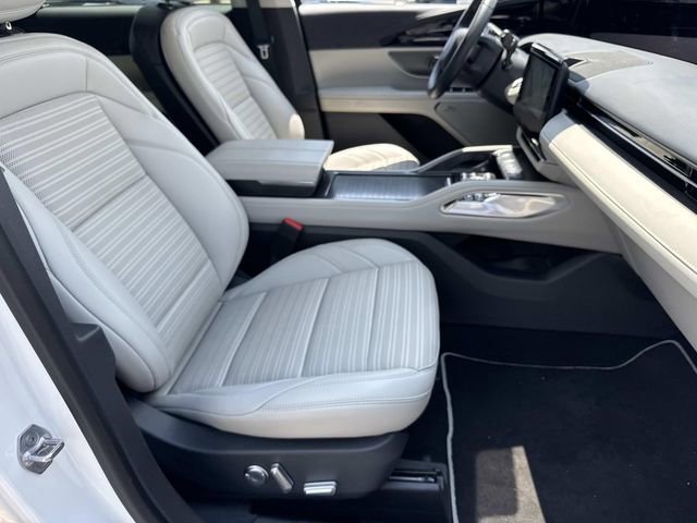 New 2026 Lincoln Nautilus Reserve AWD/4WD image 9