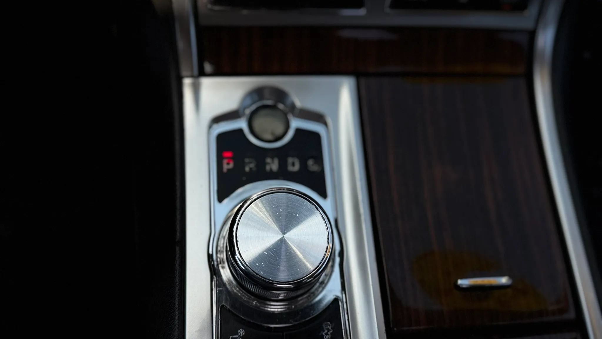 Used 2015 Jaguar XF Portfolio RWD image 21