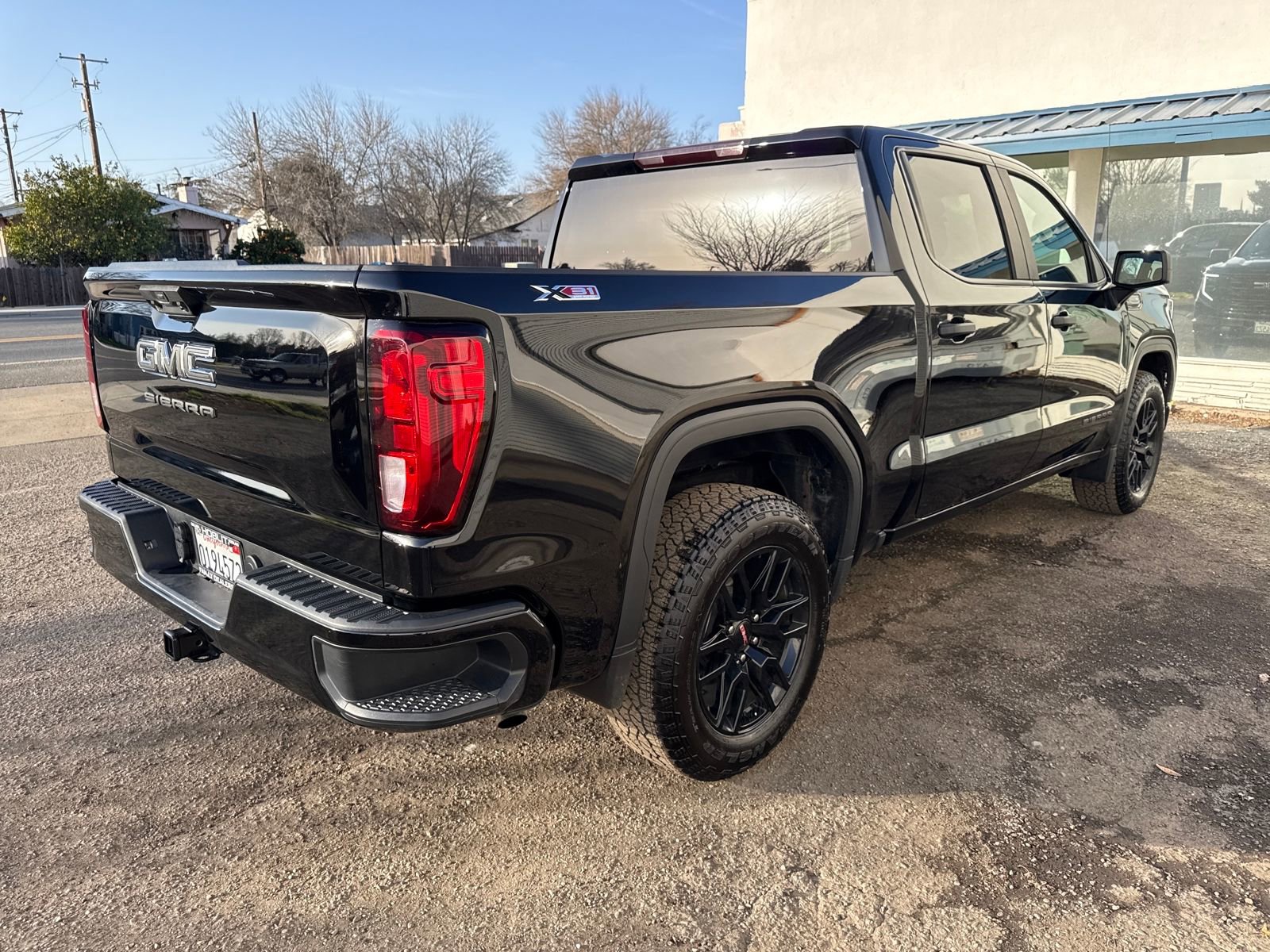 Used 2024 GMC Sierra 1500 Pro w/ Graphite Edition image 5